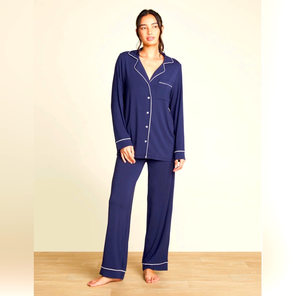 Barefoot Dreams Milk Jersey navy piped pajama set large